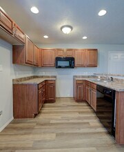 2437 E Willow St in Republic, MO - Building Photo - Building Photo