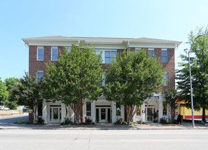 610 Hillsborough St in Raleigh, NC - Foto de edificio - Building Photo