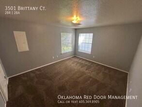 3501 Brittany Ct in Moore, OK - Building Photo - Building Photo