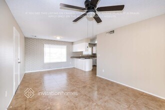 5337 W Berkeley Rd in Phoenix, AZ - Foto de edificio - Building Photo