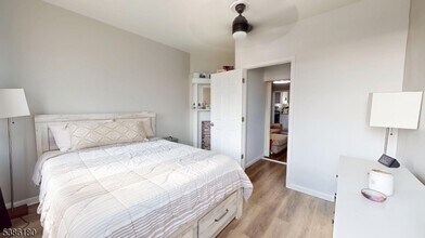 277 2nd Ave W in Newark, NJ - Building Photo - Building Photo