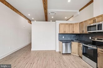 201 Leverington Ave in Philadelphia, PA - Building Photo - Building Photo