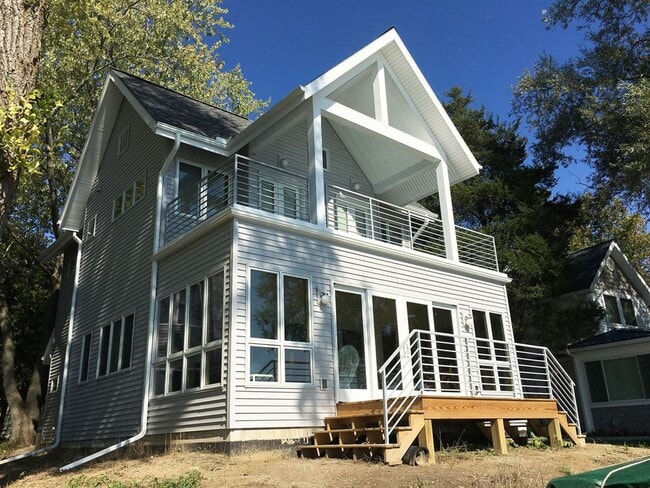 property at 6454 N Shore Dr