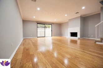 4365 McLaughlin Ave, Unit 28 in Los Angeles, CA - Building Photo - Building Photo