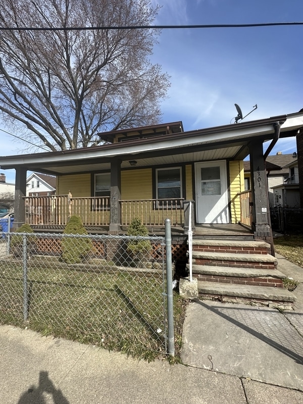 property at 4301 W 41st St