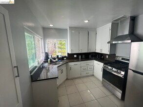 2554 Virginia St in Berkeley, CA - Building Photo - Building Photo