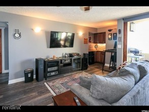 230 E Broadway-Unit -Apt 901 in Salt Lake City, UT - Foto de edificio - Building Photo