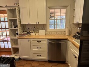 866 Verdi Way in Clarkston, GA - Building Photo - Building Photo