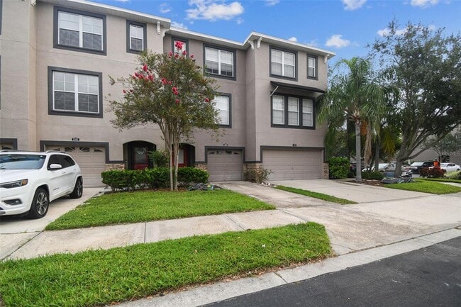 2503 Middleton Grove Dr in Brandon, FL - Building Photo - Building Photo