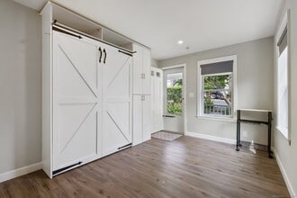 79 Hamilton Ave in Greenwich, CT - Building Photo - Building Photo