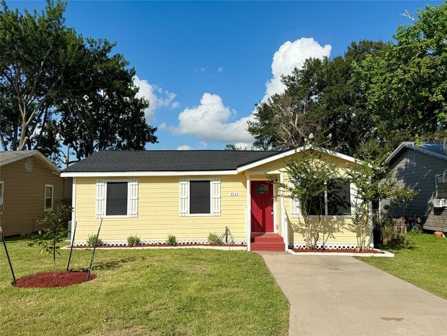 property at 1511 Avenue E