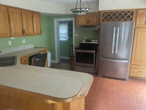 706 Monticello Dr in Tallahassee, FL - Building Photo - Building Photo