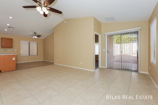 206 W Brangus Way in San Tan Valley, AZ - Building Photo - Building Photo