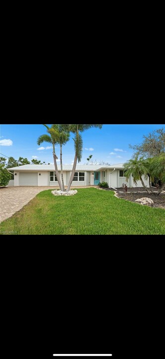 1806 Ibis Ln in Sanibel, FL - Building Photo