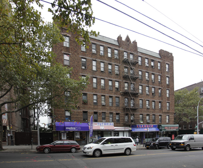 3605 29th St in Astoria, NY - Foto de edificio - Building Photo