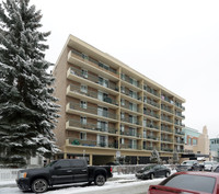 Granville House in Calgary, AB - Building Photo - Building Photo