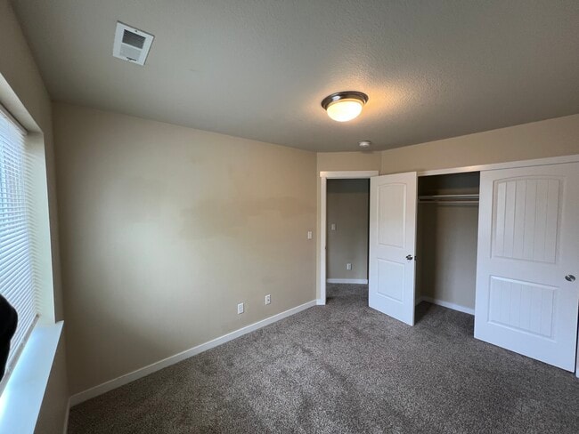 345 NW Freeman Ave in Hillsboro, OR - Building Photo - Building Photo