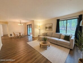 174 Amberly Dr in Englishtown, NJ - Building Photo - Building Photo