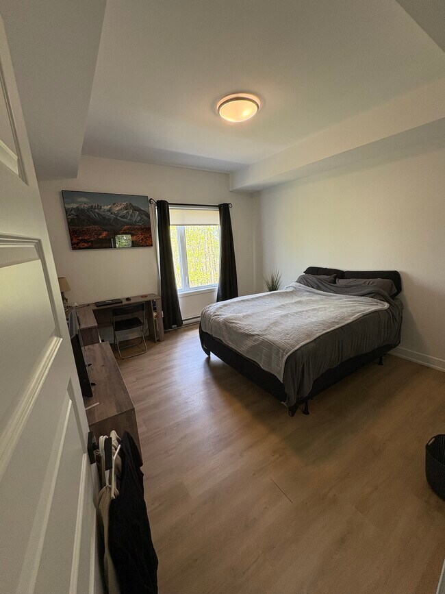215 Lépine Av in Gatineau, QC - Building Photo - Building Photo