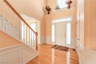 2691 Saddle Creek in Avon, OH - Foto de edificio - Building Photo