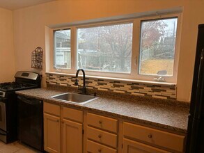 7234 Hazel Ave in Upper Darby Township, PA - Building Photo - Building Photo