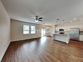 4233 Reisswood Loop in Palmetto, FL - Building Photo - Building Photo