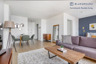 105 Duane St in New York, NY - Building Photo - Building Photo