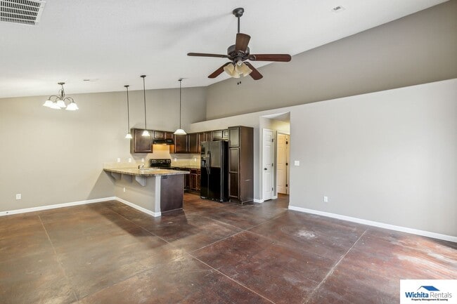 1338 N Curtis Ct in Wichita, KS - Building Photo - Building Photo