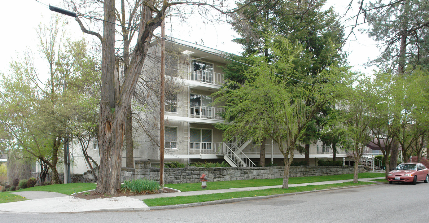 The Crystal House Apartments in Spokane, WA - Foto de edificio