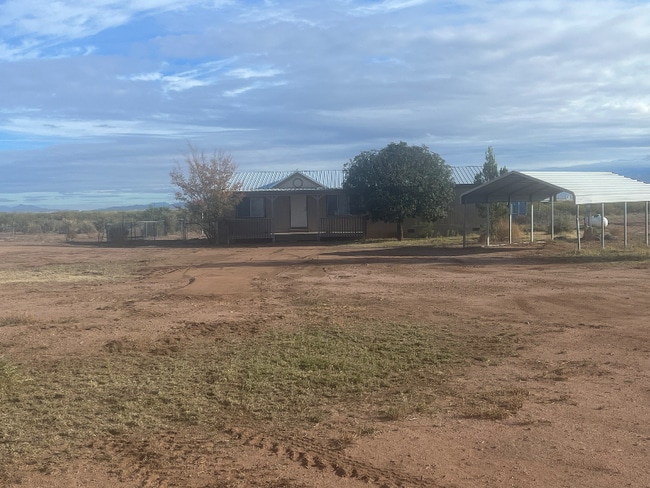property at 9253 N Frontier Rd