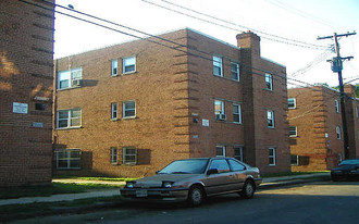 3218 8th St SE Apartments