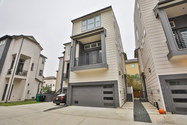 property at 1537 W 24th St