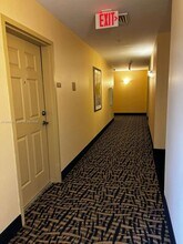 8395 SW 73rd Ave in Miami, FL - Building Photo - Building Photo