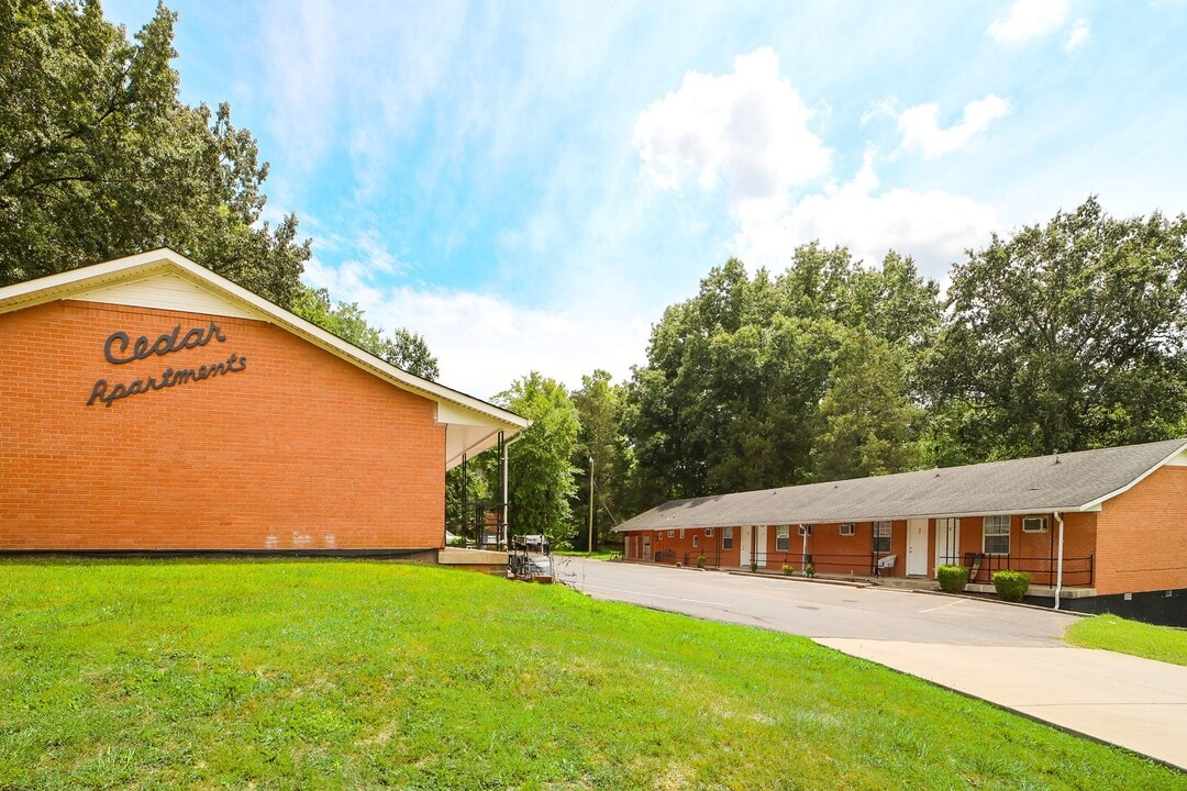 110 Brookside Dr. - Cedar Apartments in Clarksville, TN - Building Photo
