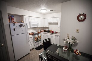 845 Cross Park Ave in Iowa City, IA - Building Photo