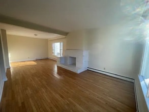 578 Fundy Dr in Saint John, NB - Building Photo - Building Photo