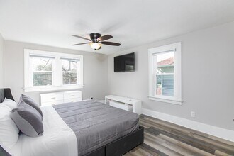 1250 Portage Ave in South Bend, IN - Foto de edificio - Building Photo