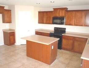 4662 E Pinto Valley Rd in San Tan Valley, AZ - Building Photo - Building Photo