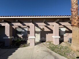 68085 Calle Bolso, Unit Unit A in Desert Hot Springs, CA - Building Photo
