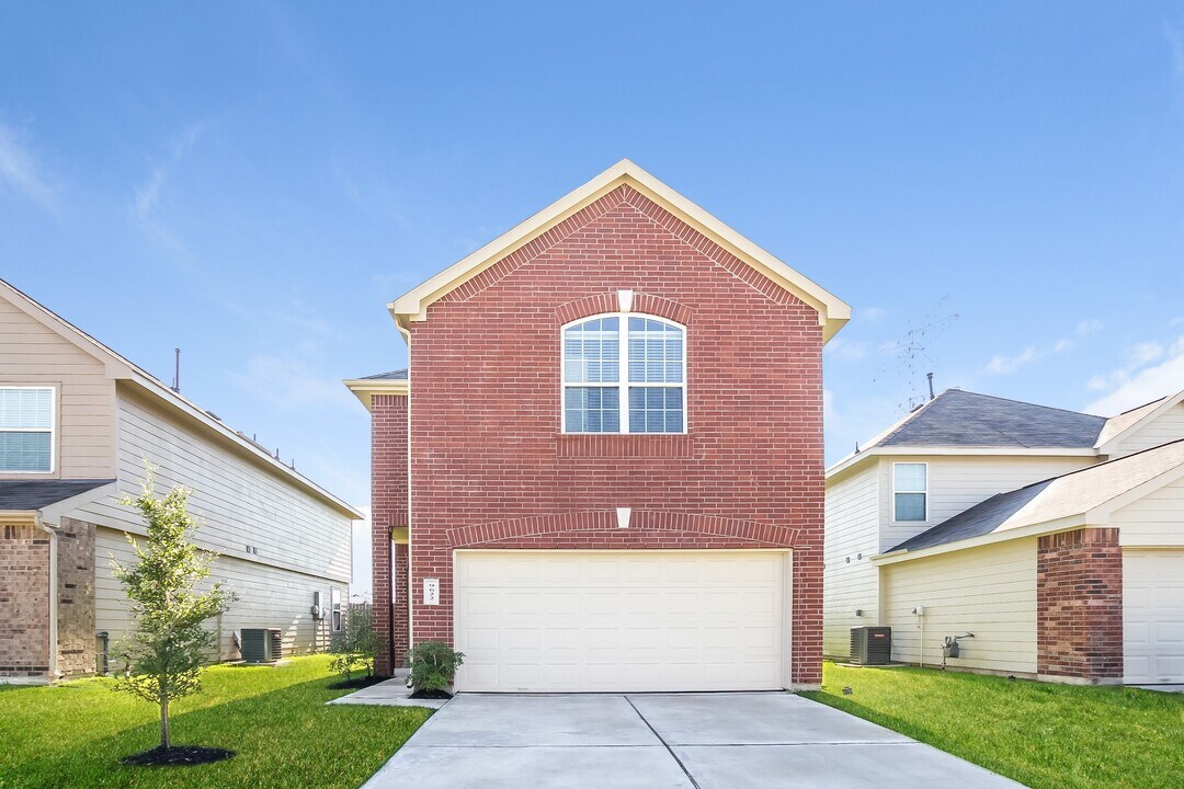 9622 Franconia Dr in Houston, TX - Foto de edificio