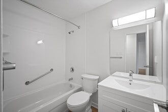 855/857/859 James Street in Woodstock, ON - Building Photo - Building Photo