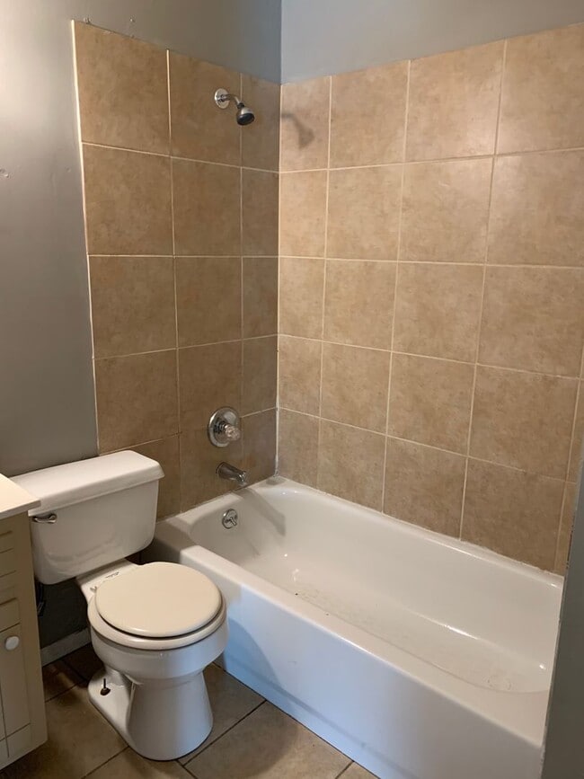 property at 2712 W Nichols St