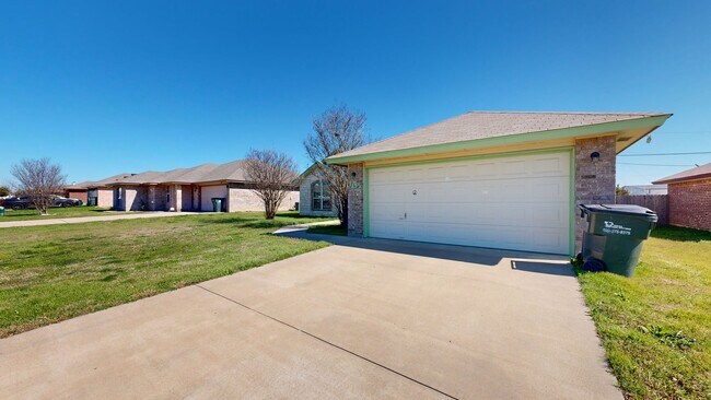 102 Pointer St in Nolanville, TX - Building Photo - Building Photo