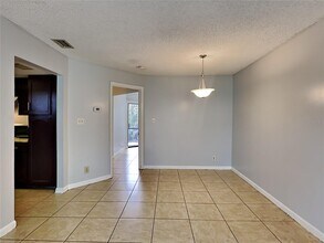 2546 Lemon Tree Ln in Orlando, FL - Building Photo - Building Photo