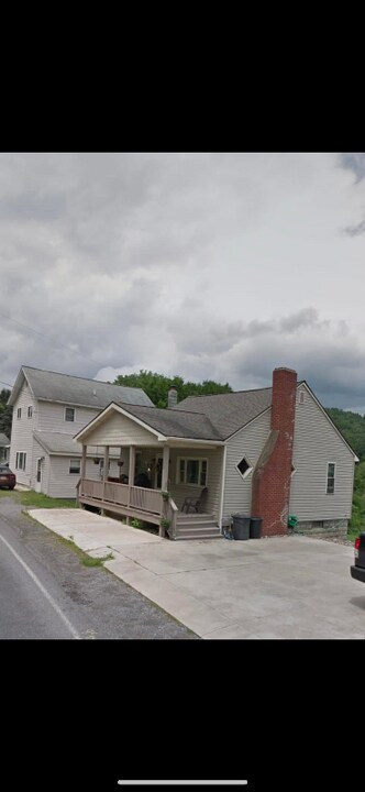 1341 Turnpike Ave in Clearfield, PA - Building Photo