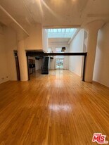 420 San Pedro St in Los Angeles, CA - Building Photo