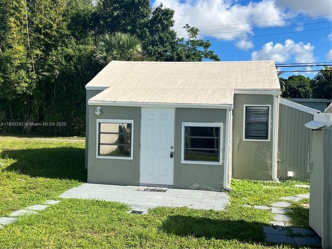 property at 500 SW 10th St