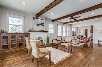 2230 Mistletoe Ave in Fort Worth, TX - Foto de edificio - Building Photo