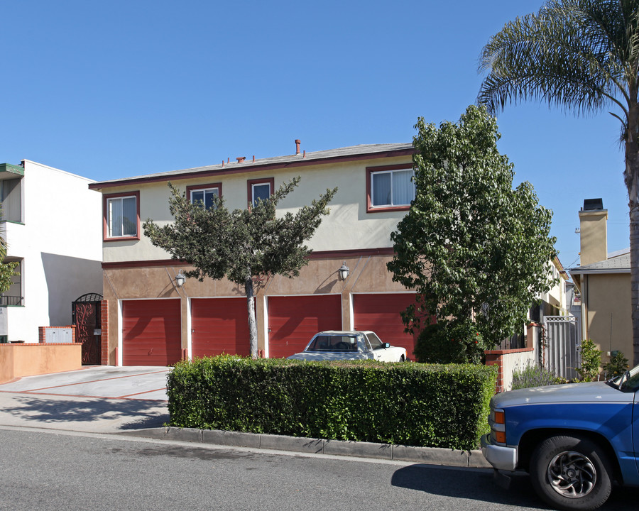 1527 Harvard St in Santa Monica, CA - Building Photo