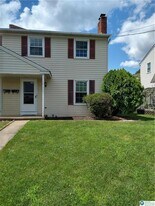 10 S 9th St in Perkasie, PA - Building Photo